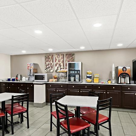 Red Roof Inn & Suites Duncan Bagian luar foto