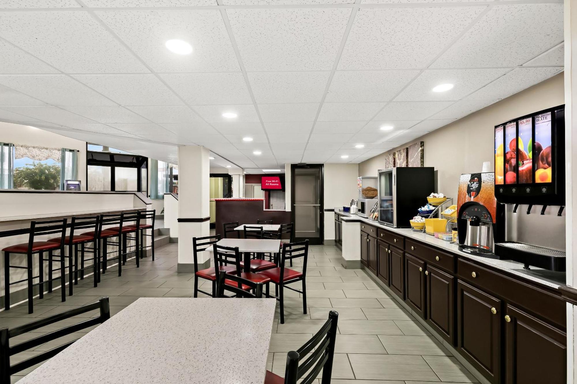 Red Roof Inn & Suites Duncan Bagian luar foto