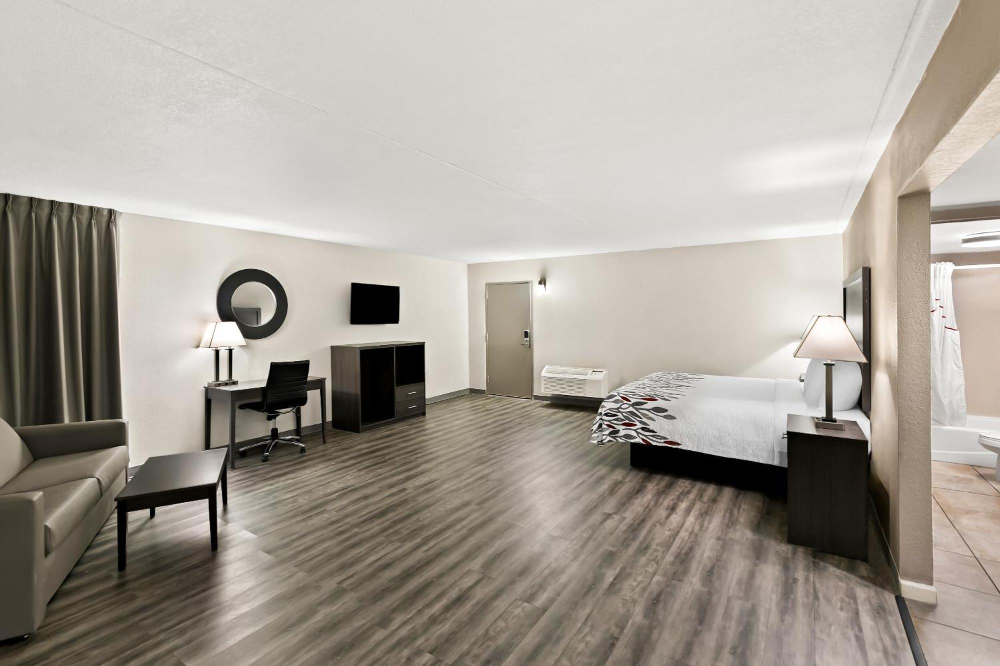 Red Roof Inn & Suites Duncan Bagian luar foto