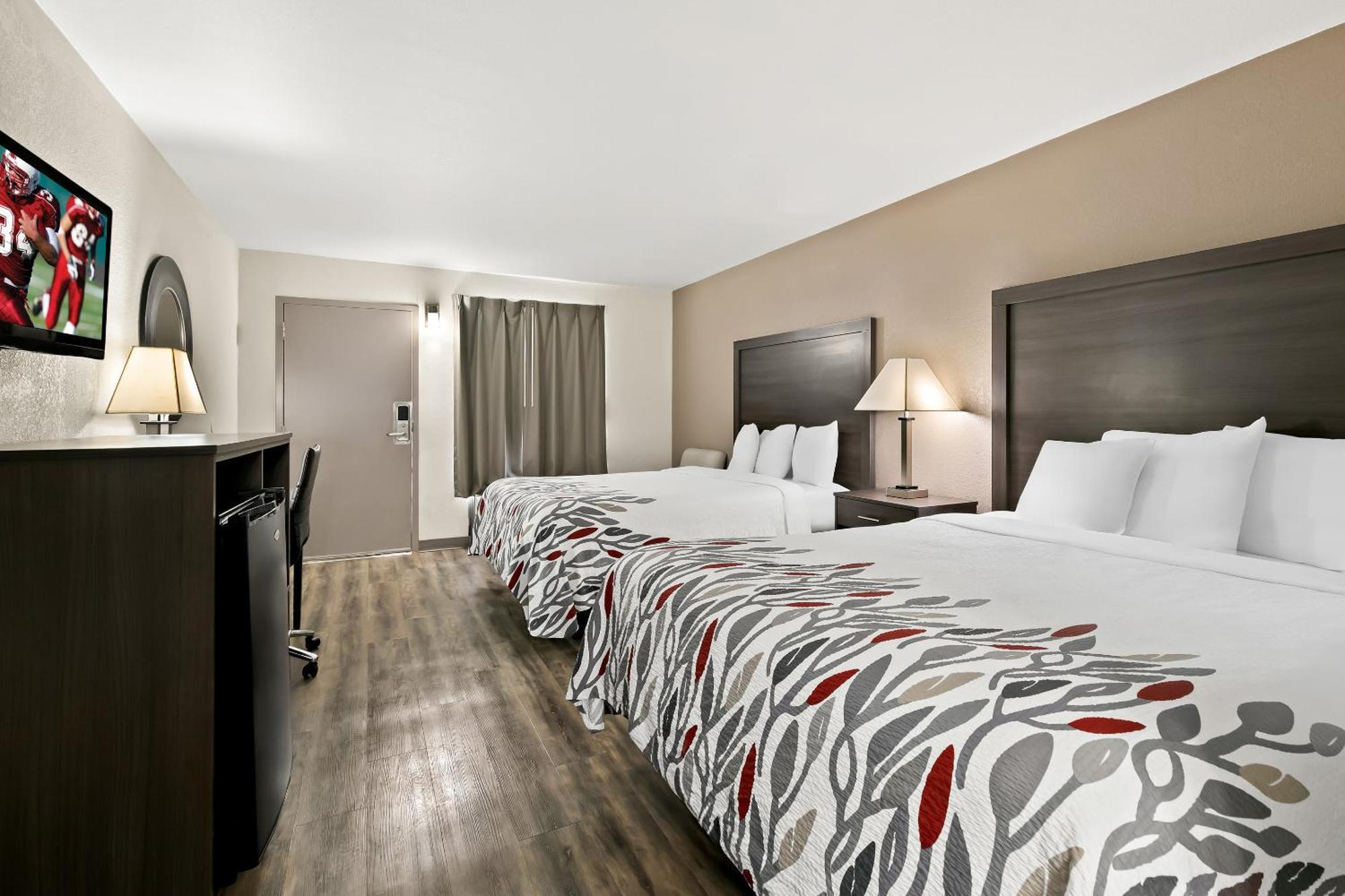 Red Roof Inn & Suites Duncan Bagian luar foto