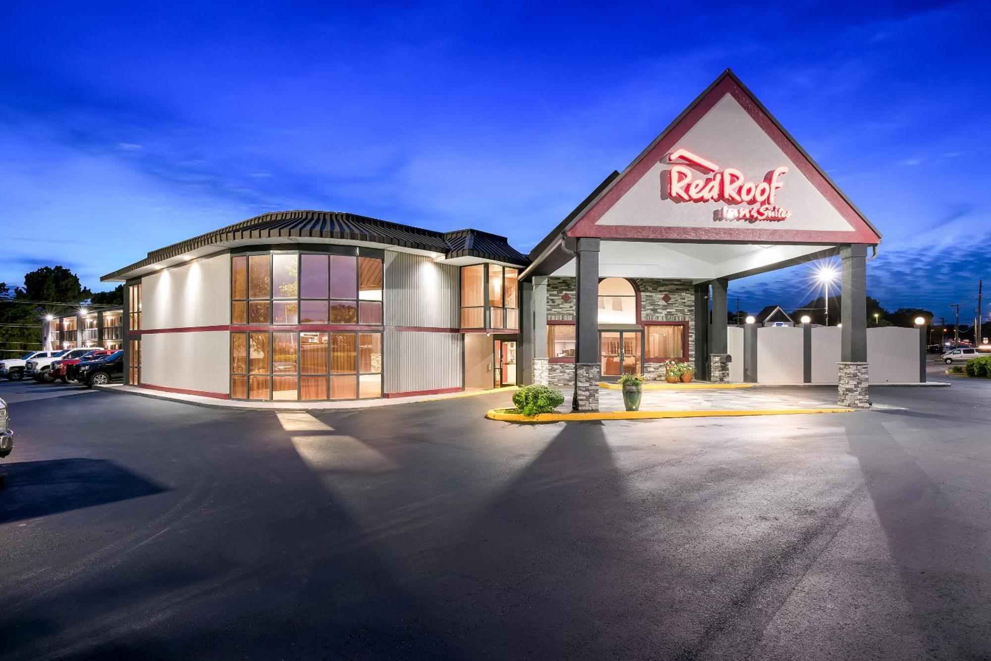 Red Roof Inn & Suites Duncan Bagian luar foto